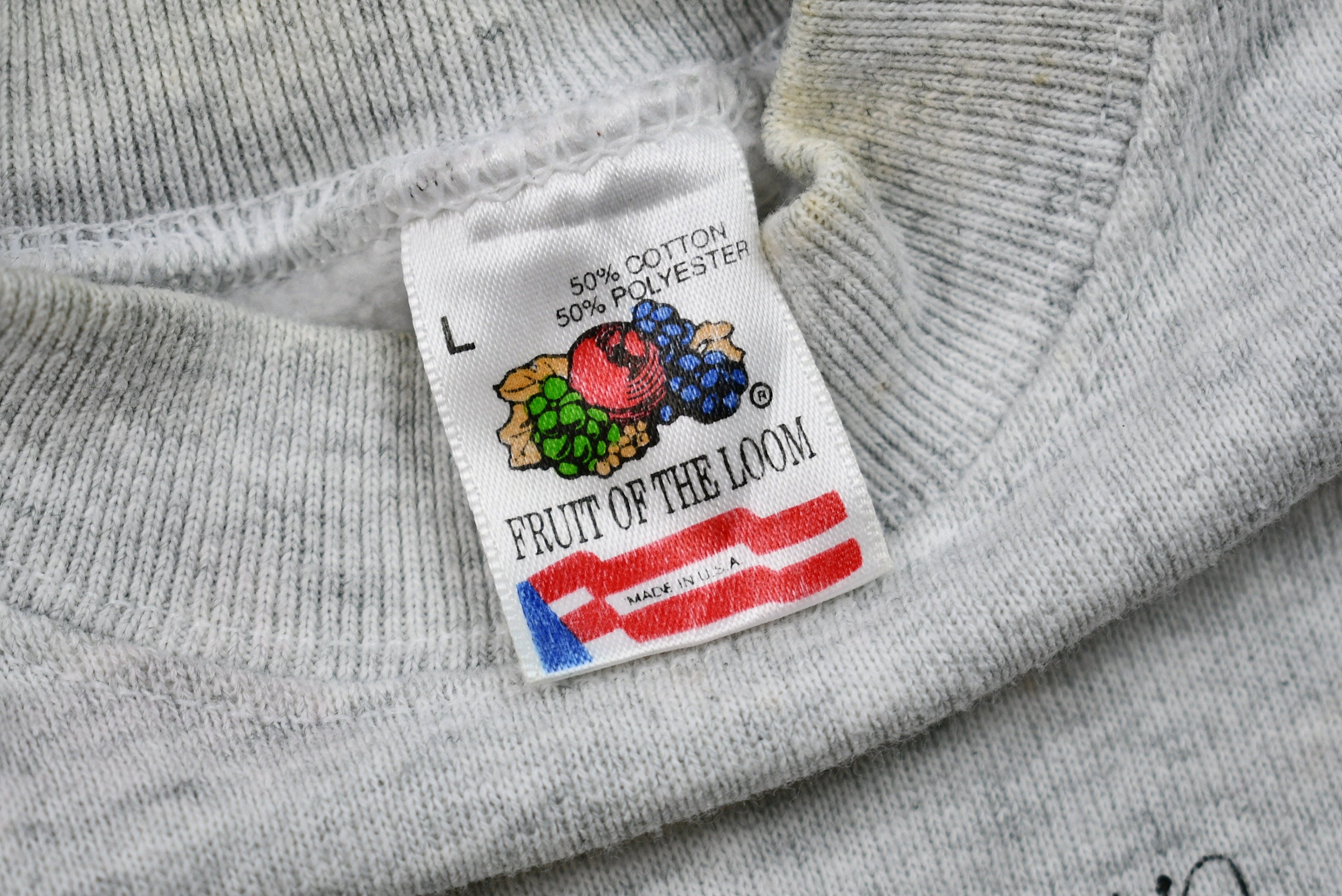 Vintage 1990s Friendship Is Sewn With Love And Measured By Kindness Graphic Raglan Sweatshirt