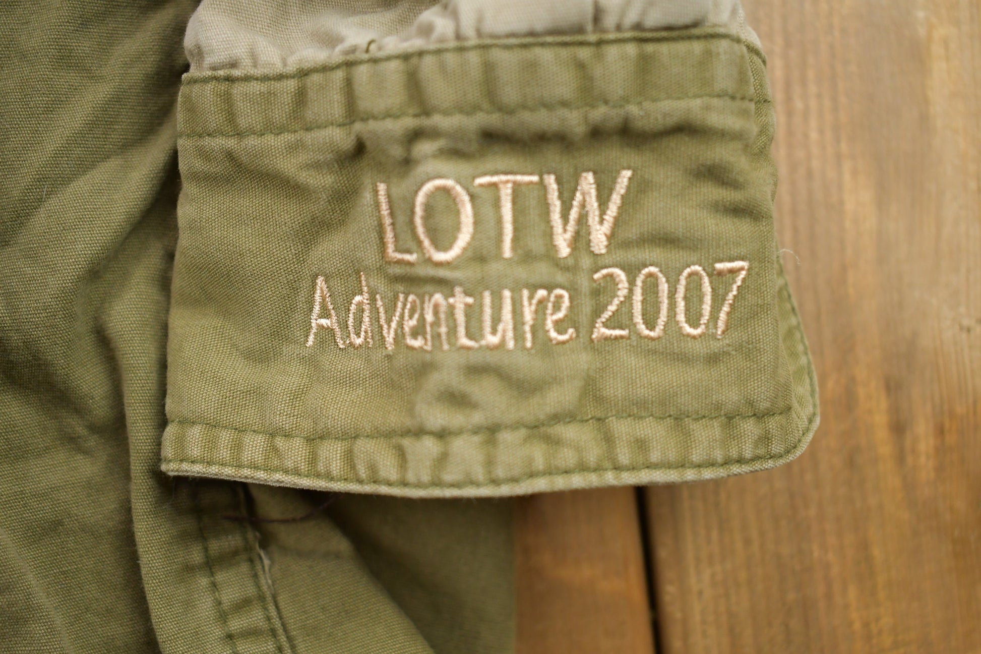 Vintage 2000s Outdoorsman Adventure Patch Blank Button Up Shirt /