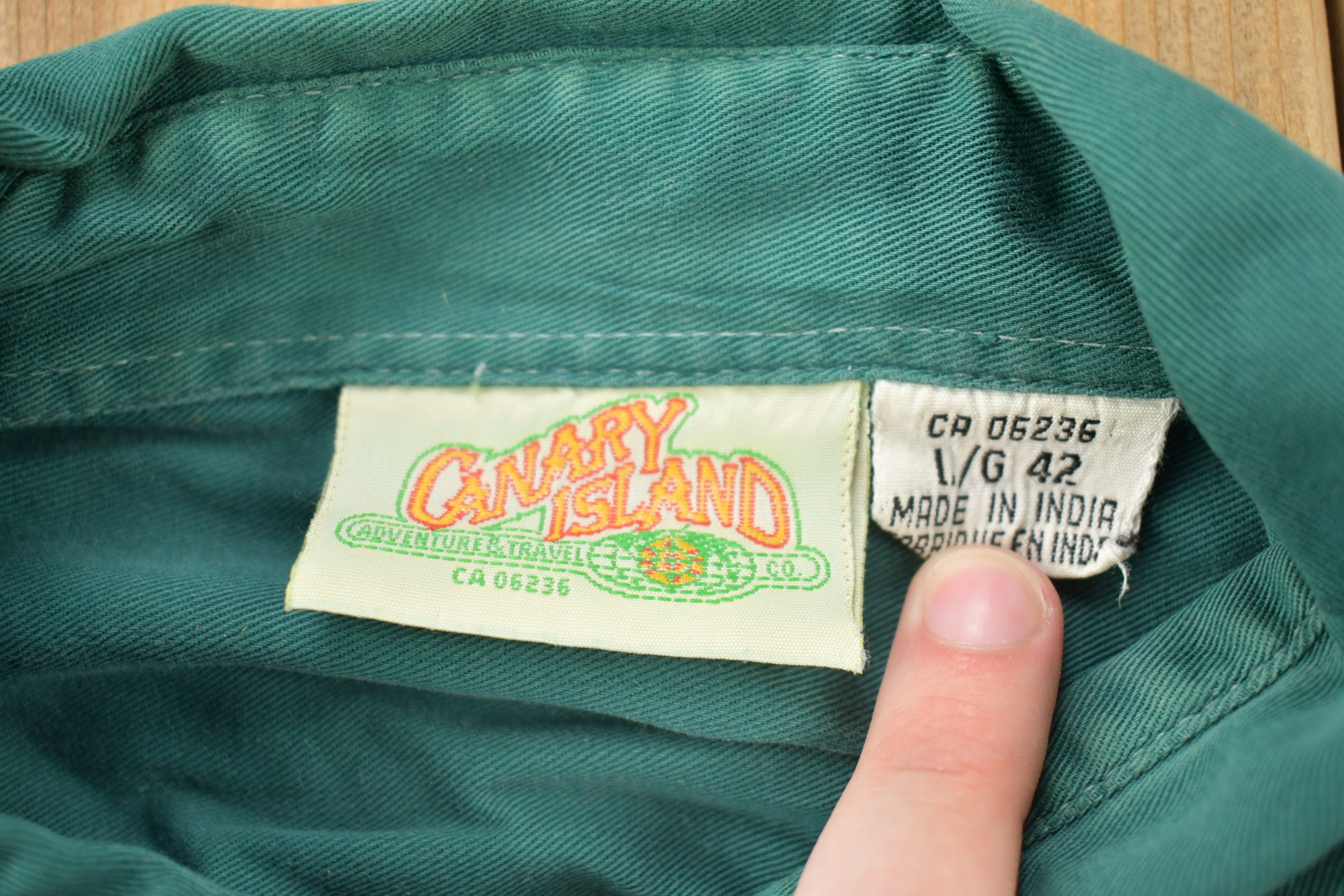 Vintage 1990s Canary Island Survival Elephant Trail Button Up Shirt