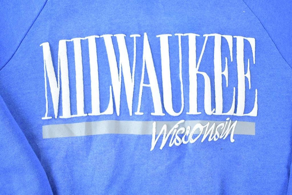 Vintage 1990s Milwaukee Wisconsin Souvenir Crewneck Sweatshirt Made In USA
