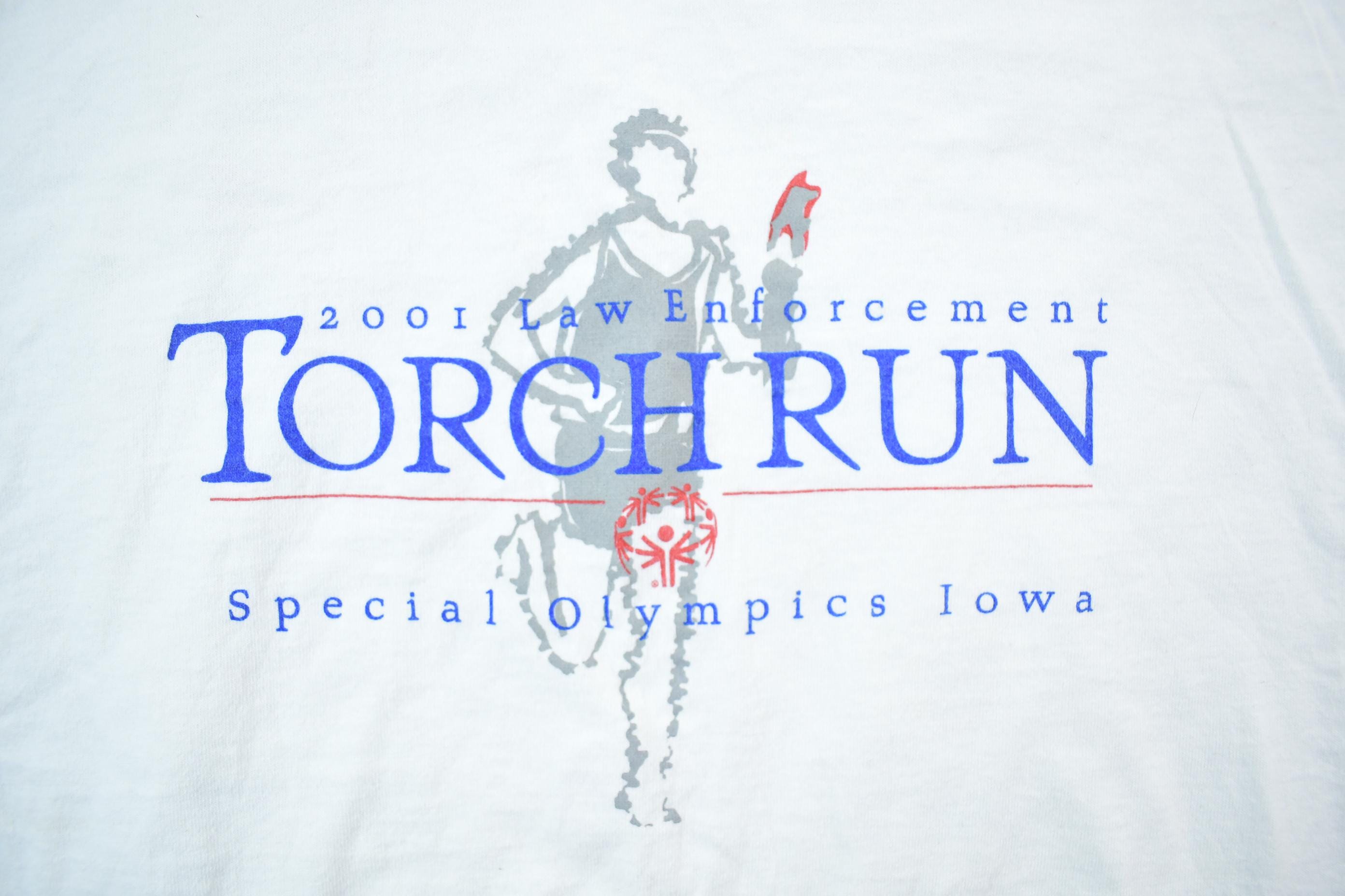Vintage 2001 Law Enforcement Torch Run Special Olympics Shirt Iowa Souvenir T-Shirt
