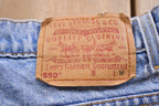 Vintage 1990s Levi's 550 Red Tab Denim Jeans Size 34 x 31