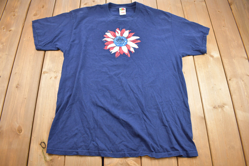 Vintage 1990s American Flag Flower Graphic T Shirt
