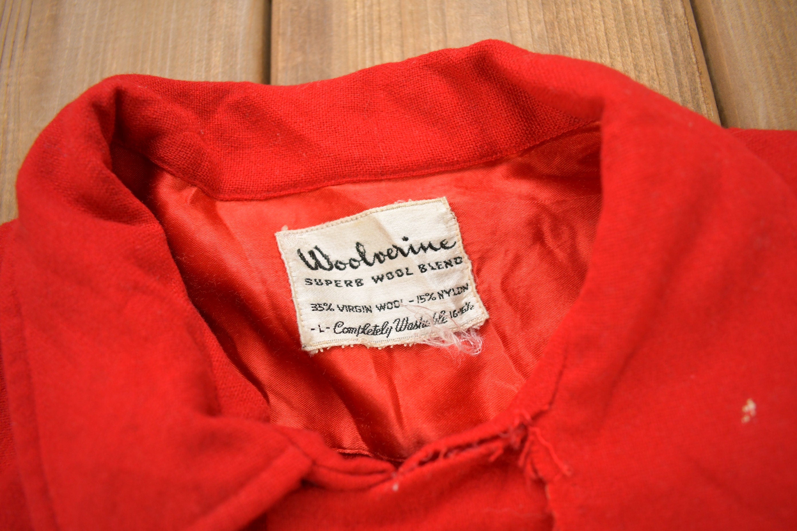 Vintage 1950s Wolverine Superb Wool Blend Loop Button Up Shirt
