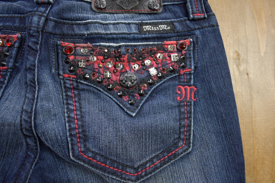 Vintage Y2K Miss Me Bedazzled Low Rise Jeans Size 26x31