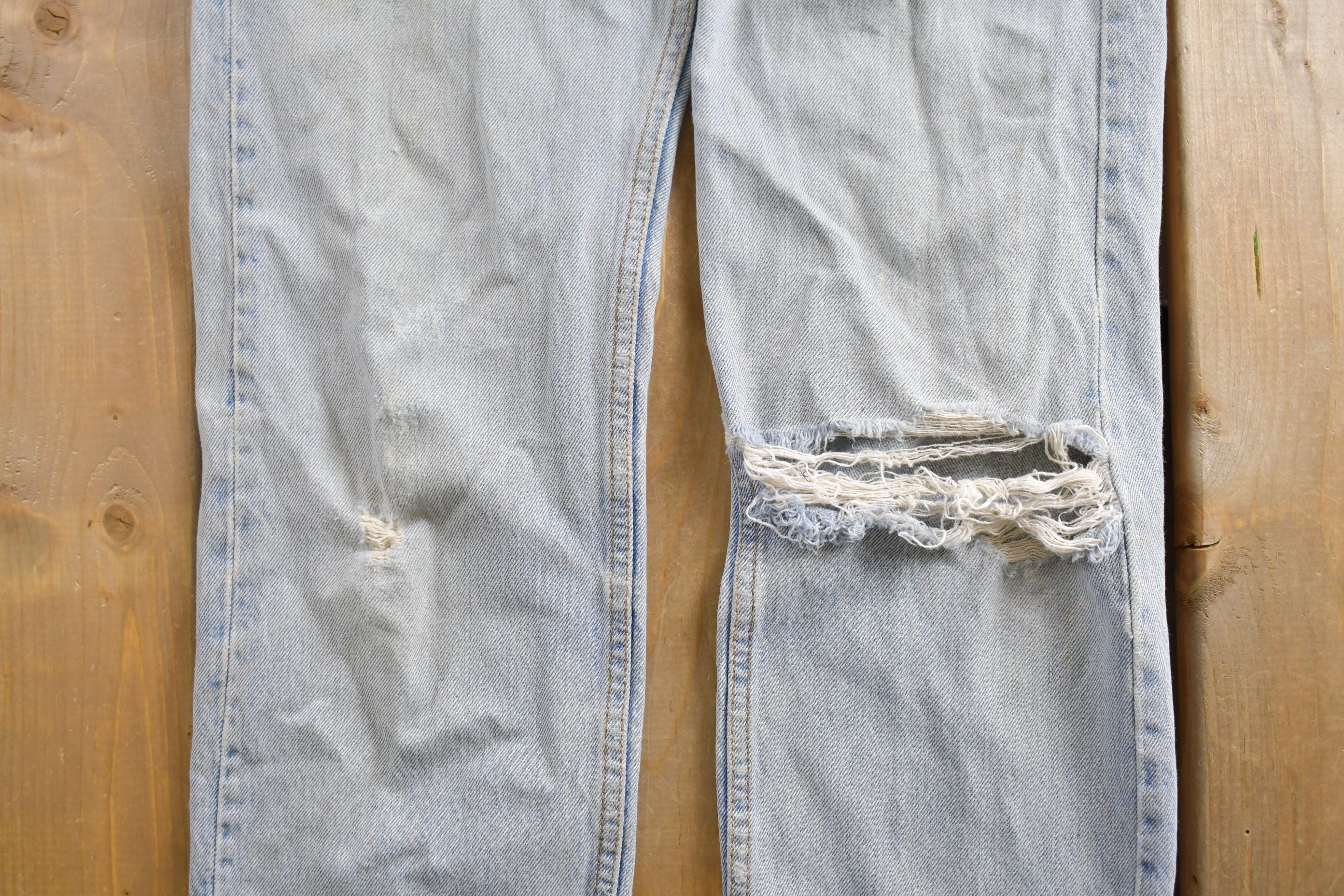 Vintage 1990s Levi's 501 Red Tab Denim Jeans Size 28 x 30