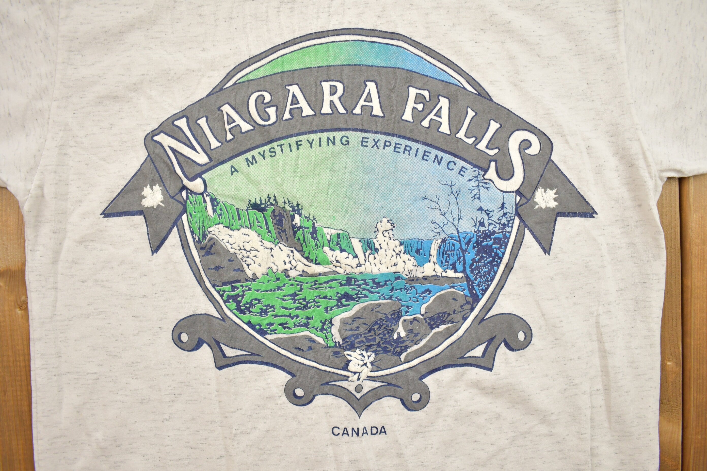 Vintage 1990s Niagara Falls Travel T-Shirt