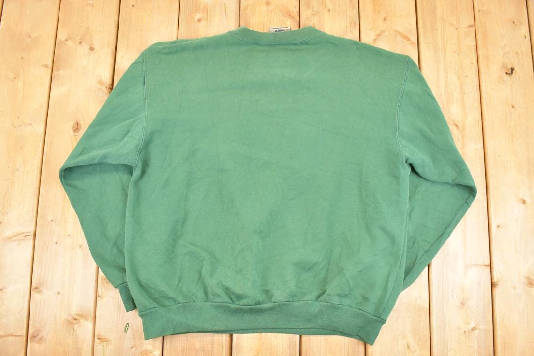 Vintage 1990s Wolf Mountain Sportsman's Classic Embroidered Crewneck Sweatshirt Men's L