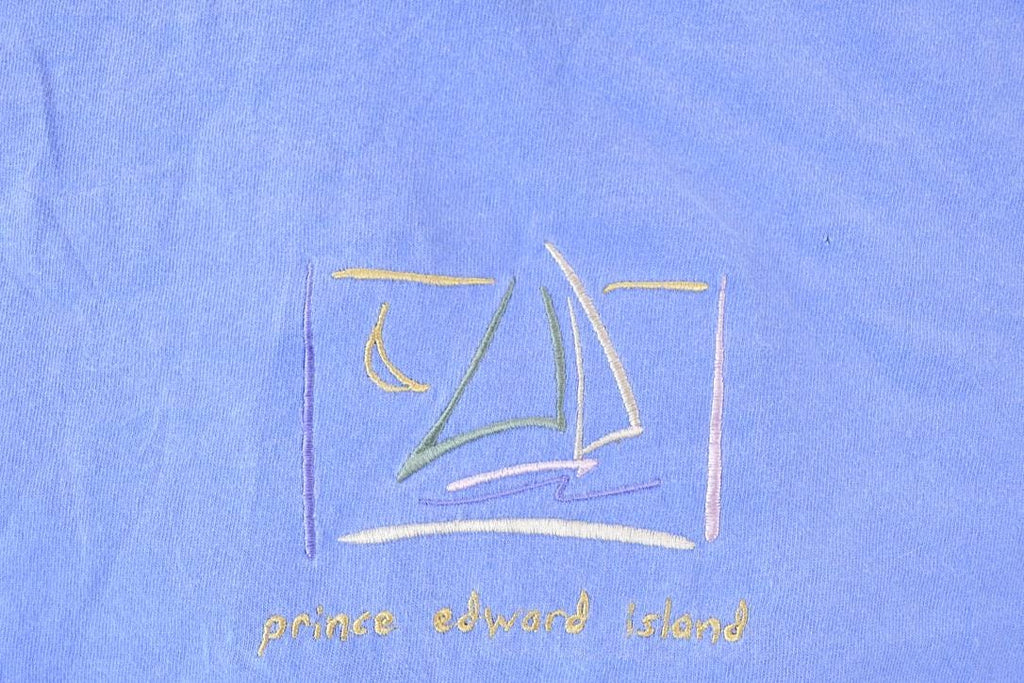 Vintage 1990s Prince Edward Island Souvenir Sailboat Theme T-Shirt