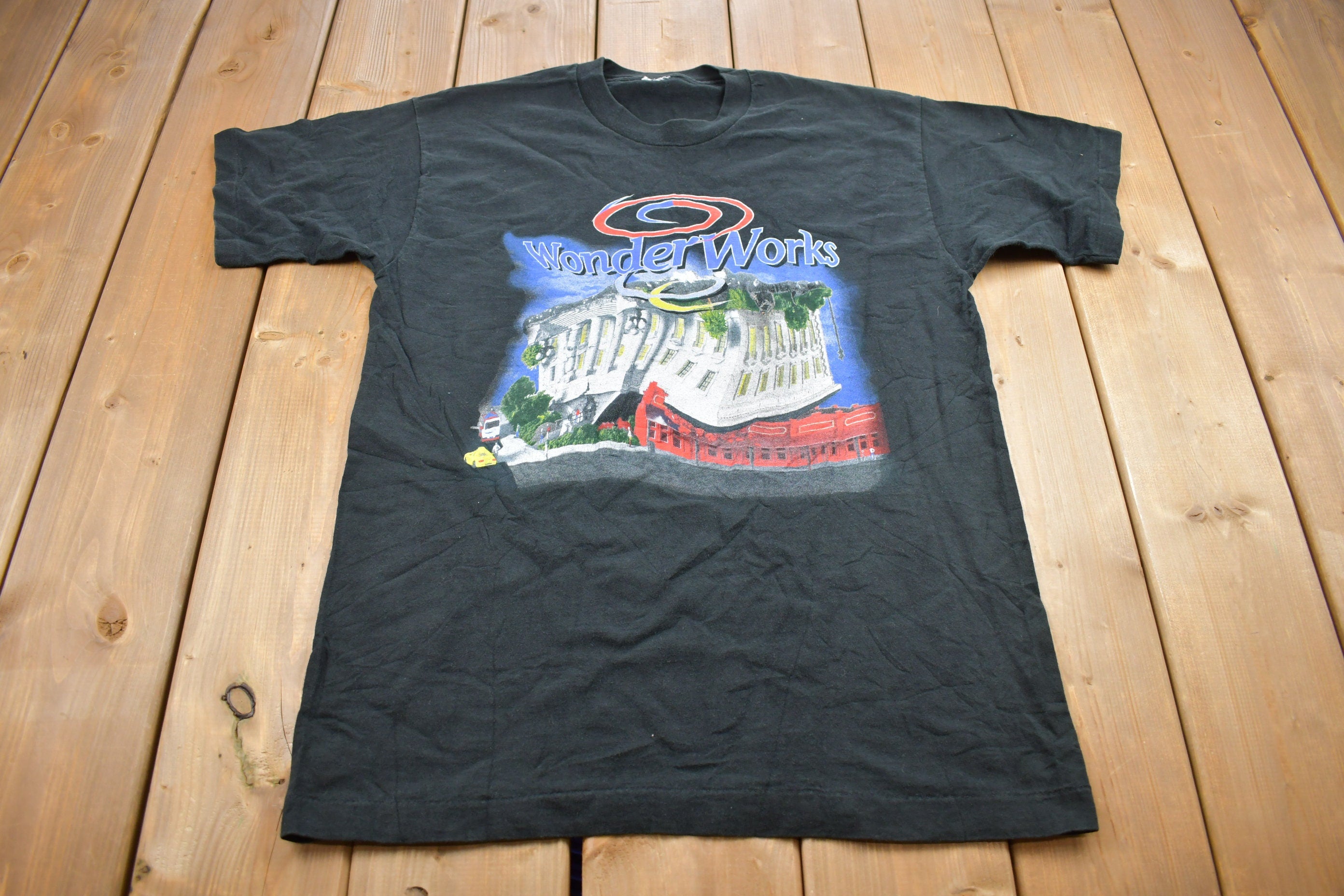 Vintage 1990s Wonder Works Graphic T Shirt