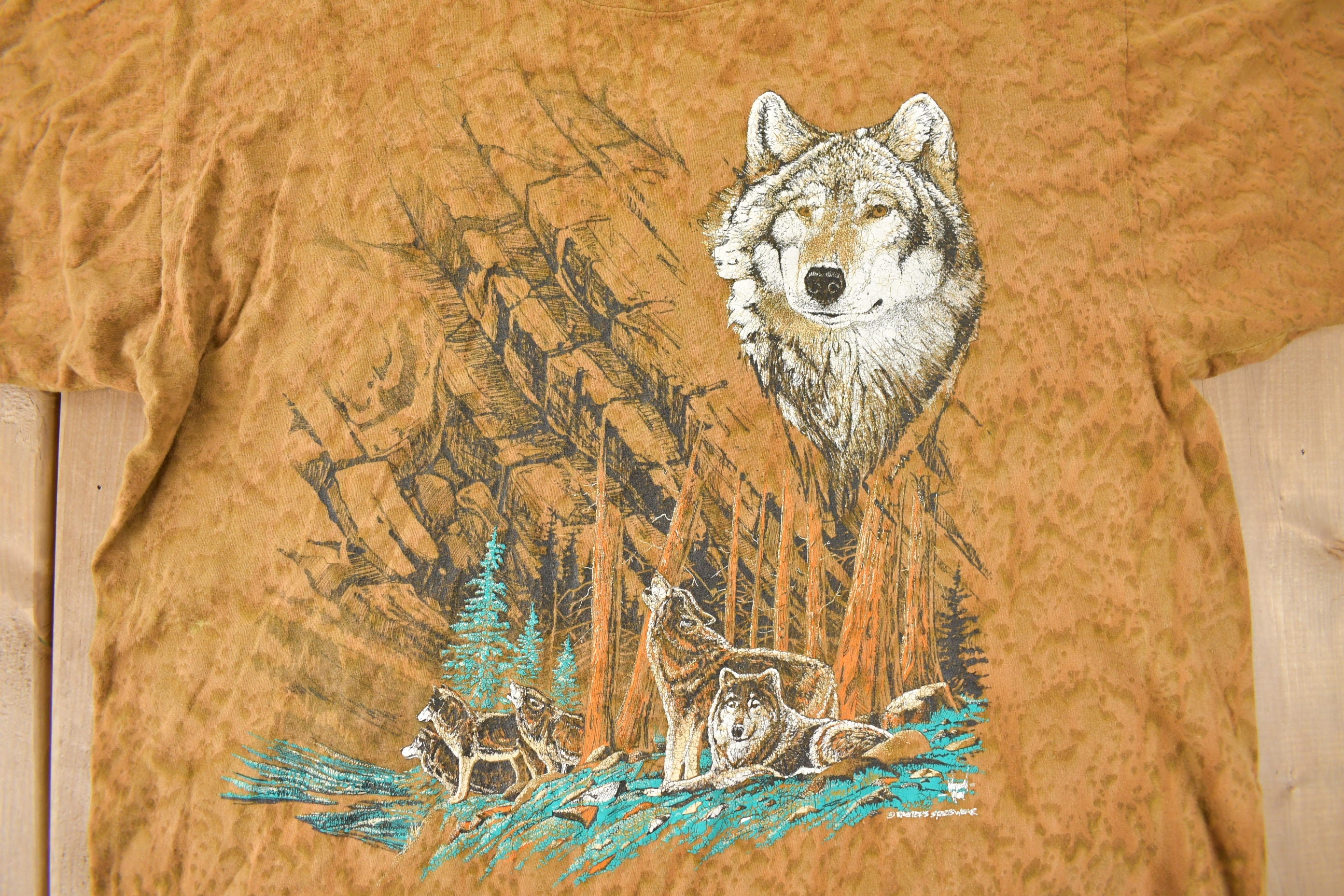 Vintage 1990s Wolf Theme Tie Dye Graphic T-Shirt Made In USA Size L
