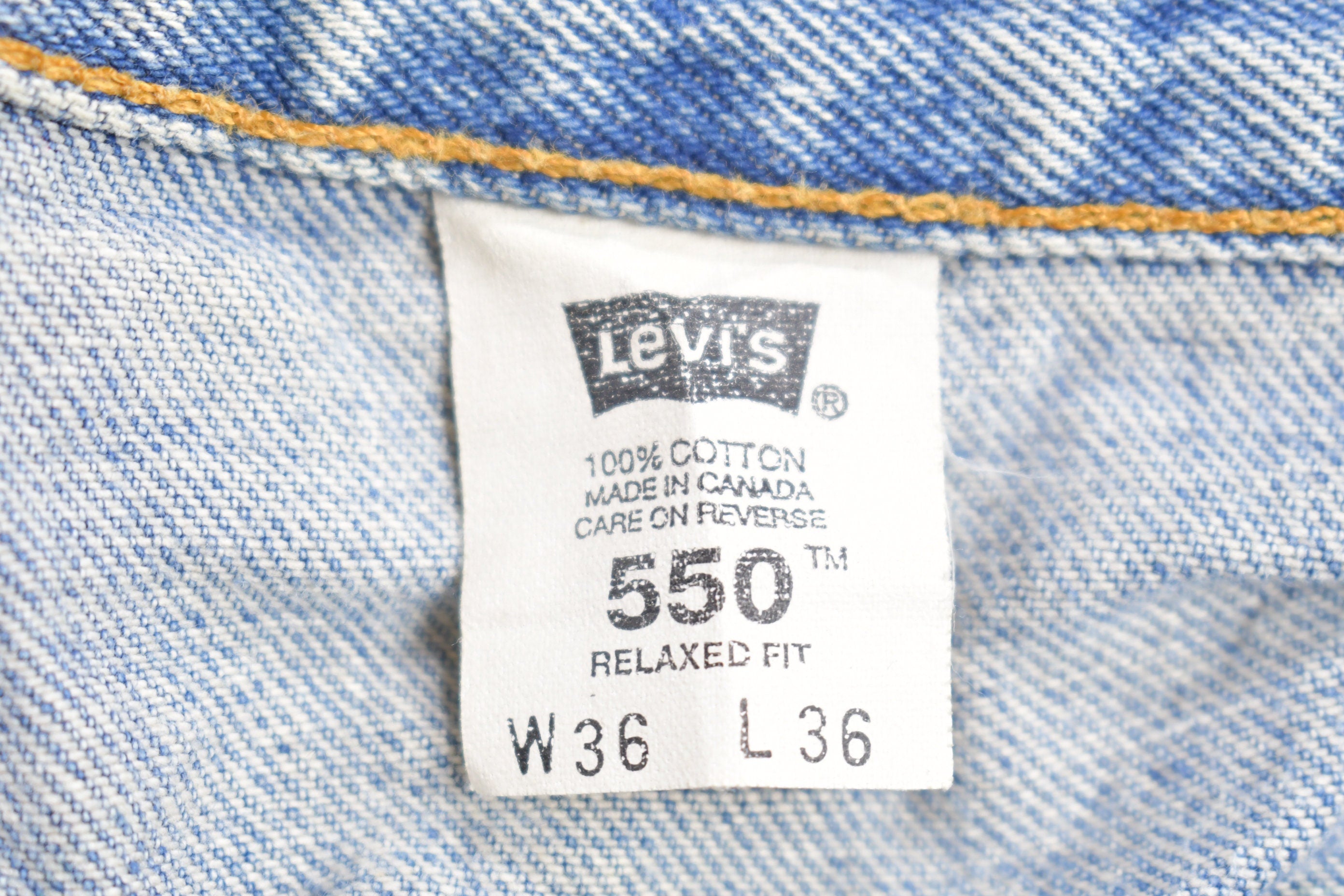 Vintage 1990s Levi's 505 Red Tab Jeans Size 34 x 36