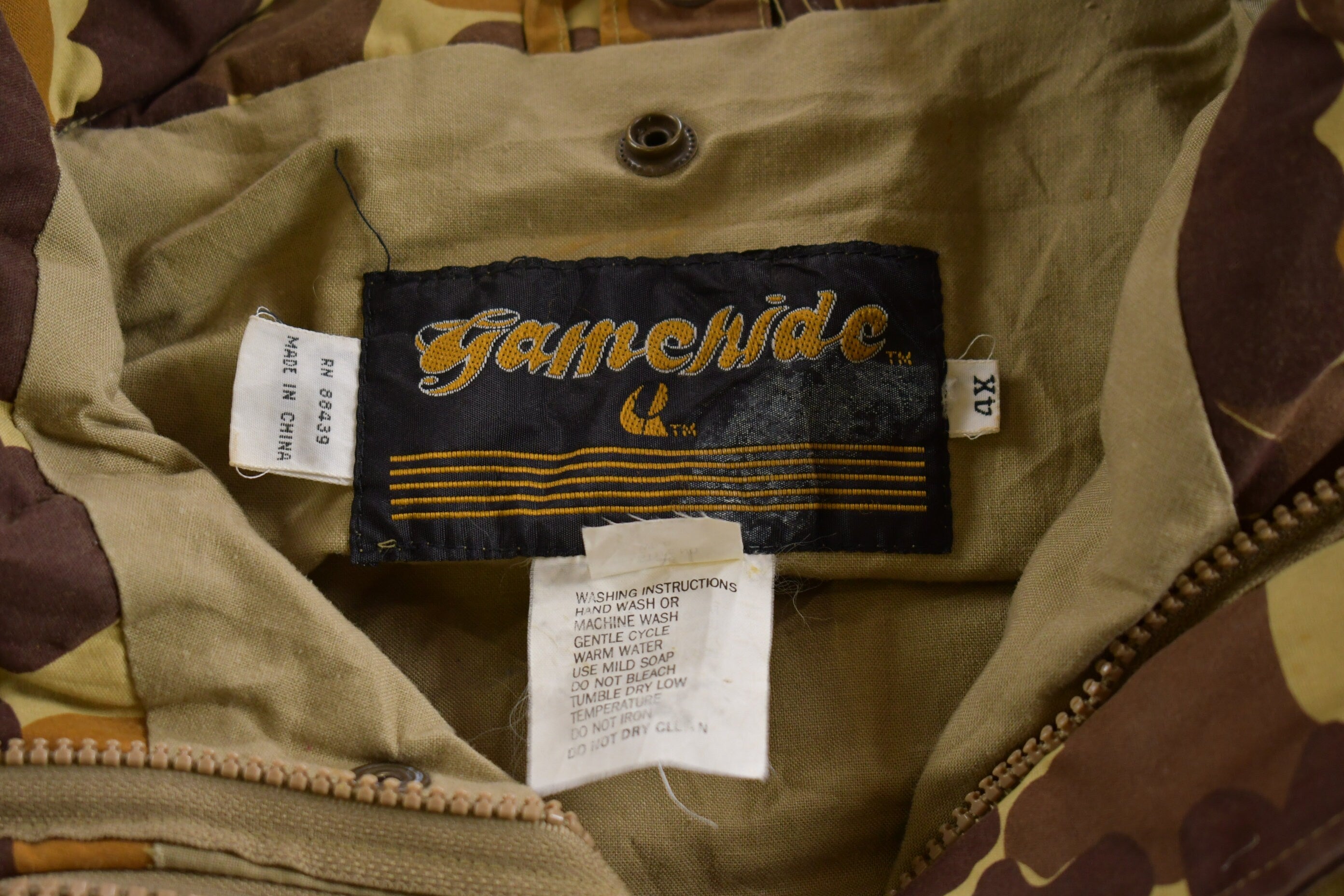 Vintage 1990s Game Hide Camouflage Hunting Jacket