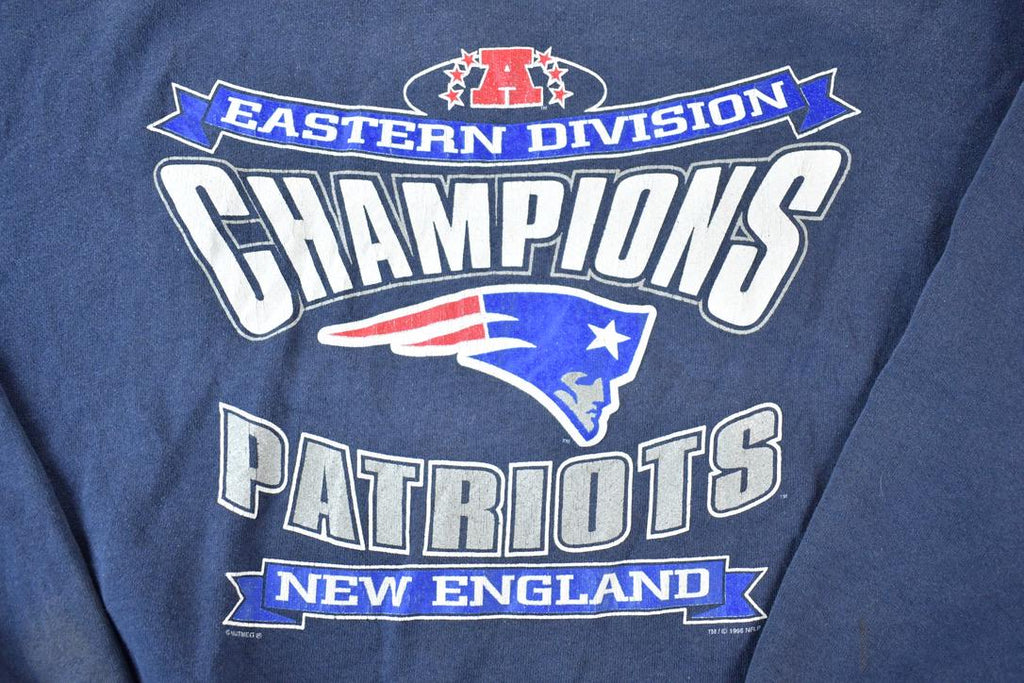 Vintage 1990s New England Patriots Eastern Champions NFL Lee Sport Crewneck Sweatshirt