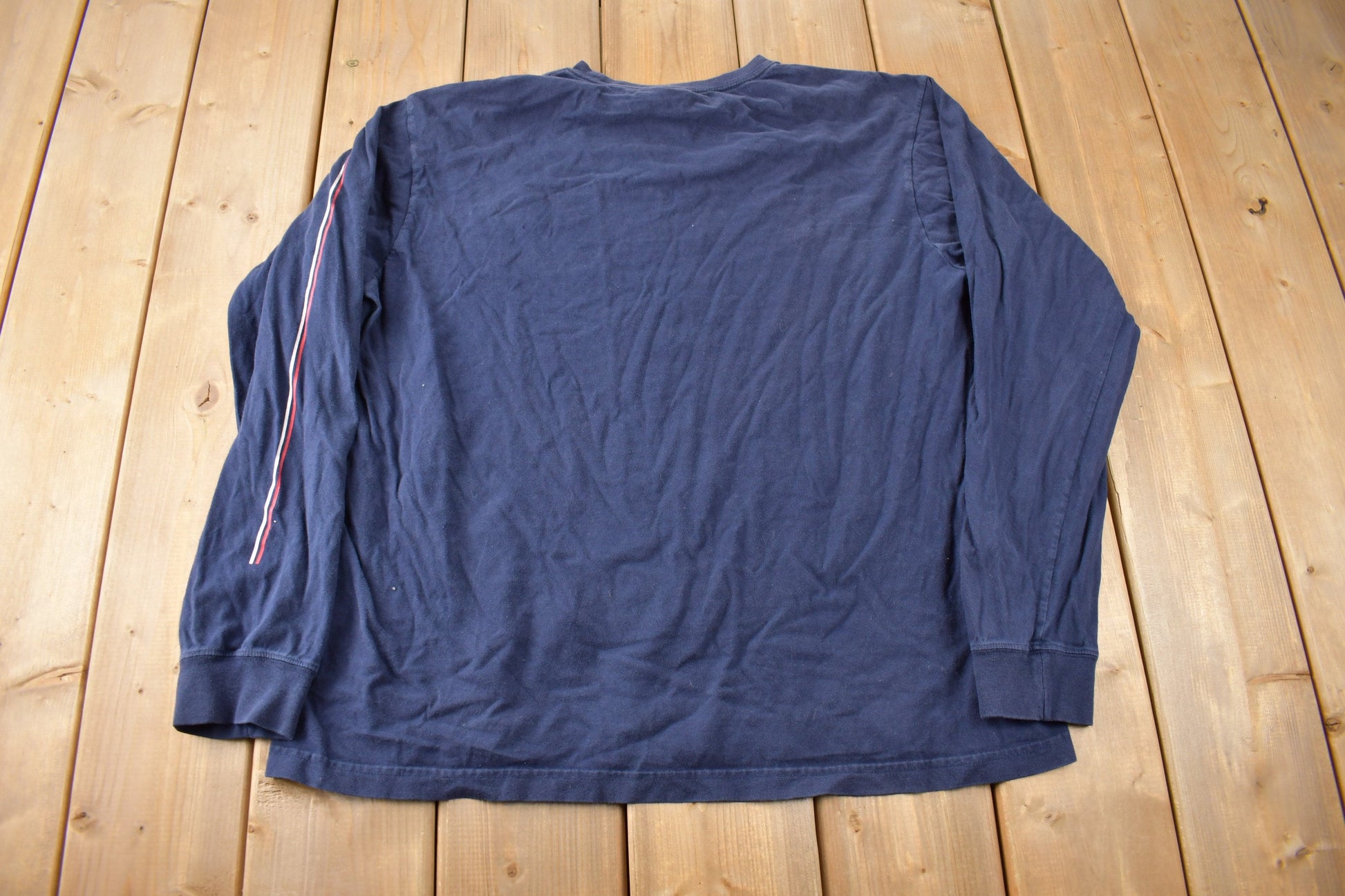 Vintage Y2K Tommy Hilfiger Long Sleeve Embroidered T Shirt Size Large