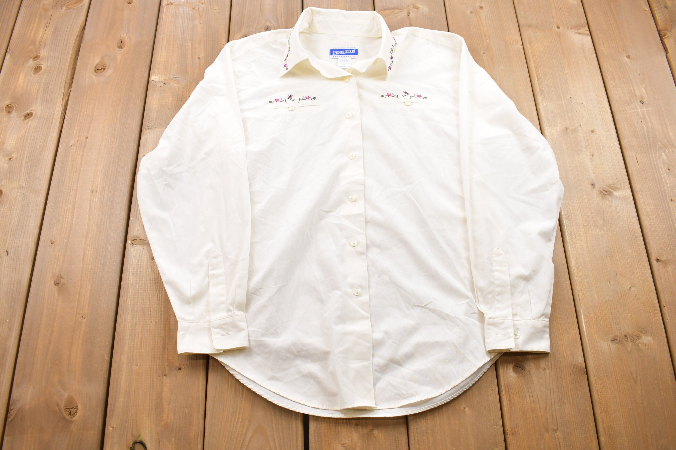 Vintage 1990s Pendleton Small Floral Accents Button Up Shirt