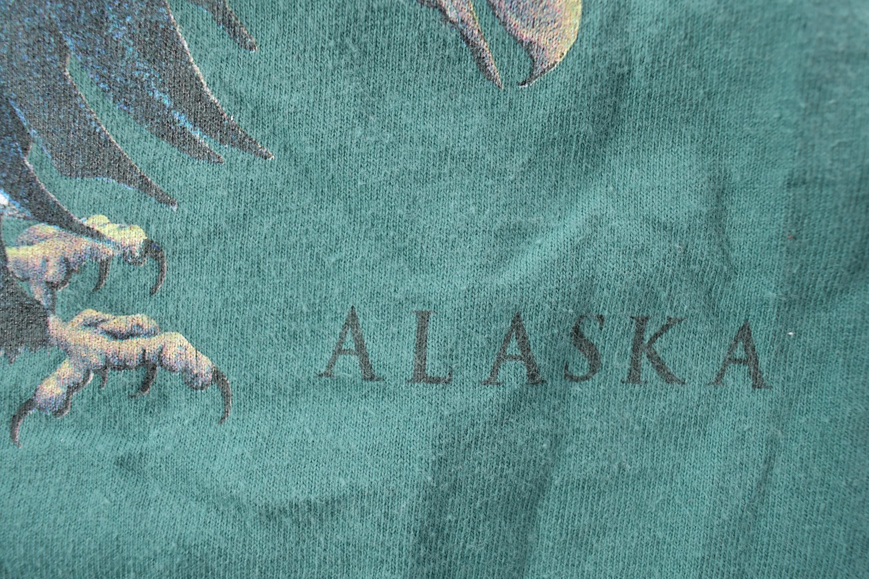Vintage 1990s Alaska Bald Eagle Theme Graphic T-Shirt