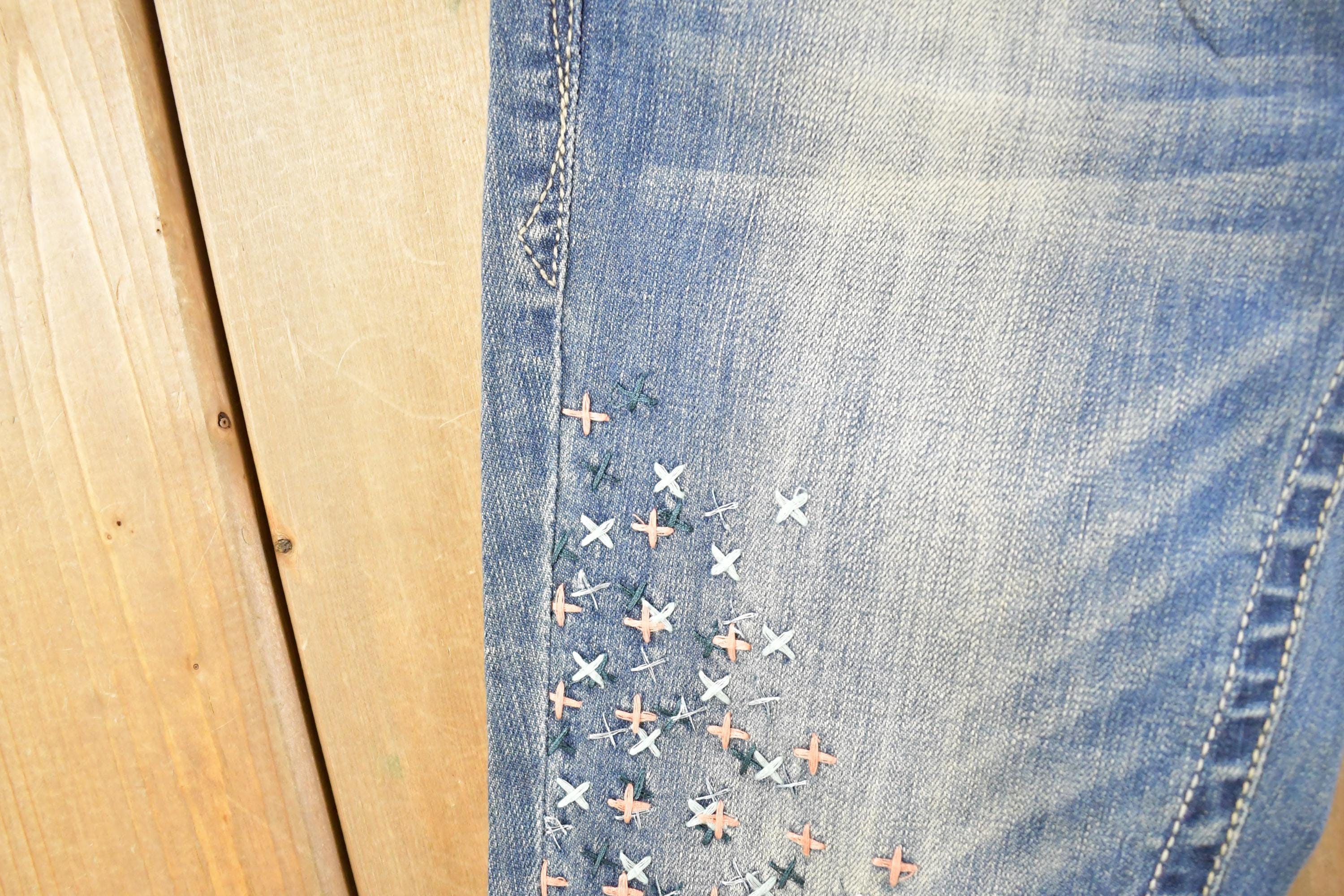 Vintage Deadstock Y2K Grace In LA Bedazzled Bootcut Low Rise Jeans Women's Size 26 x 31