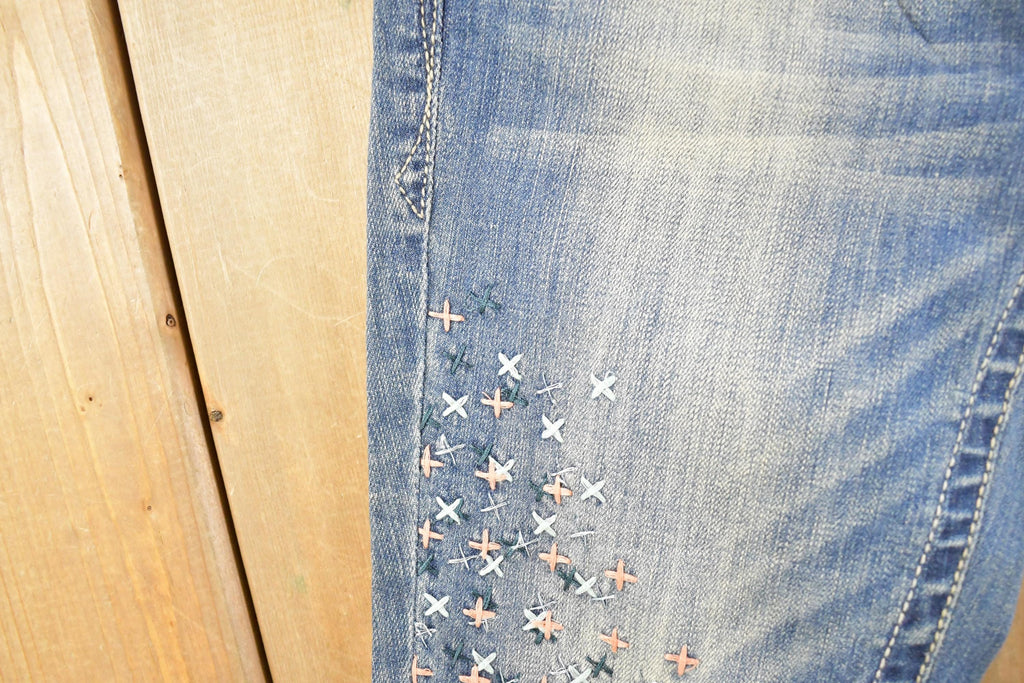 Vintage Deadstock Y2K Grace In LA Bedazzled Bootcut Low Rise Jeans Women's Size 26 x 31
