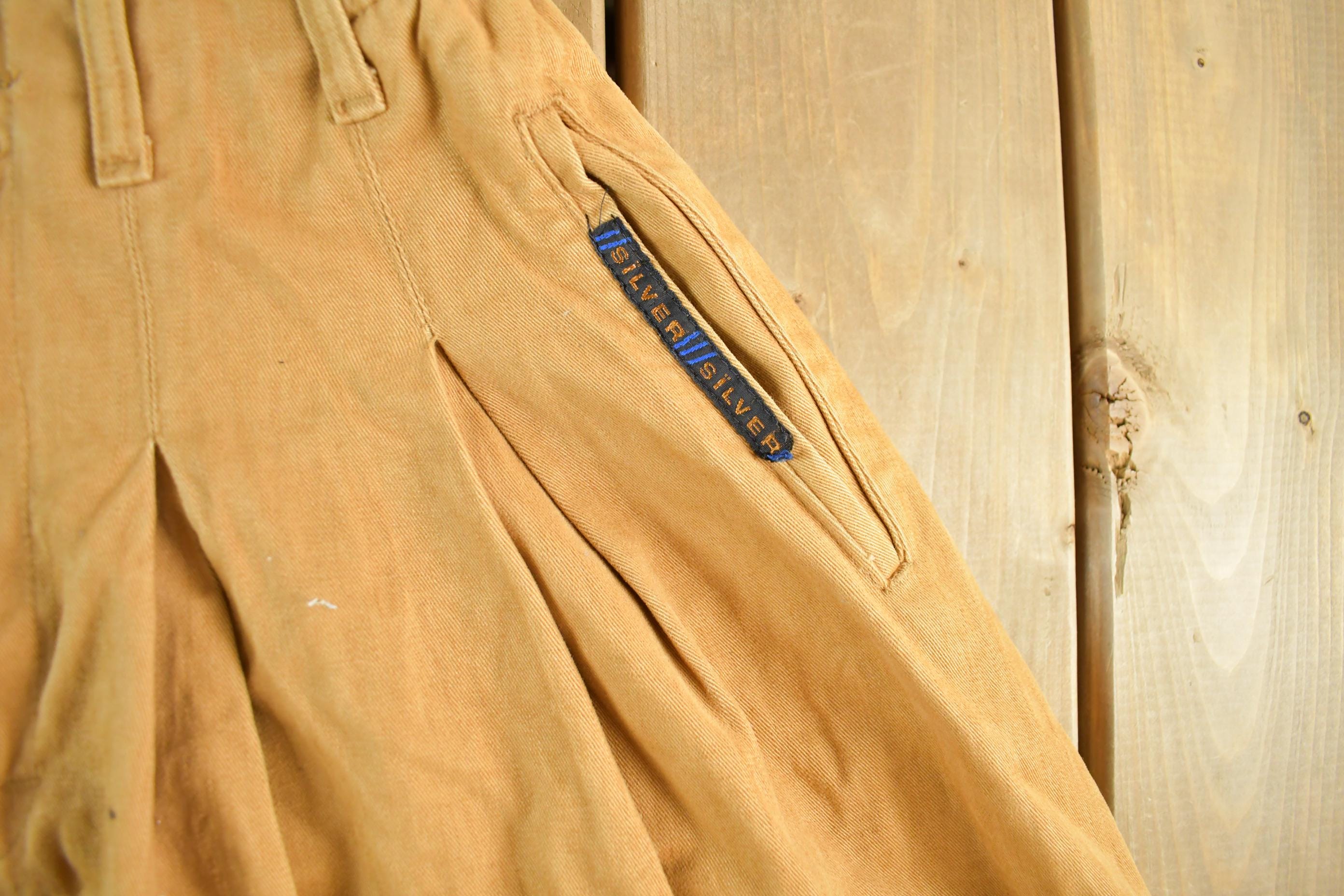 Vintage 1980's Sliver High Waisted Pleated Skirt 27