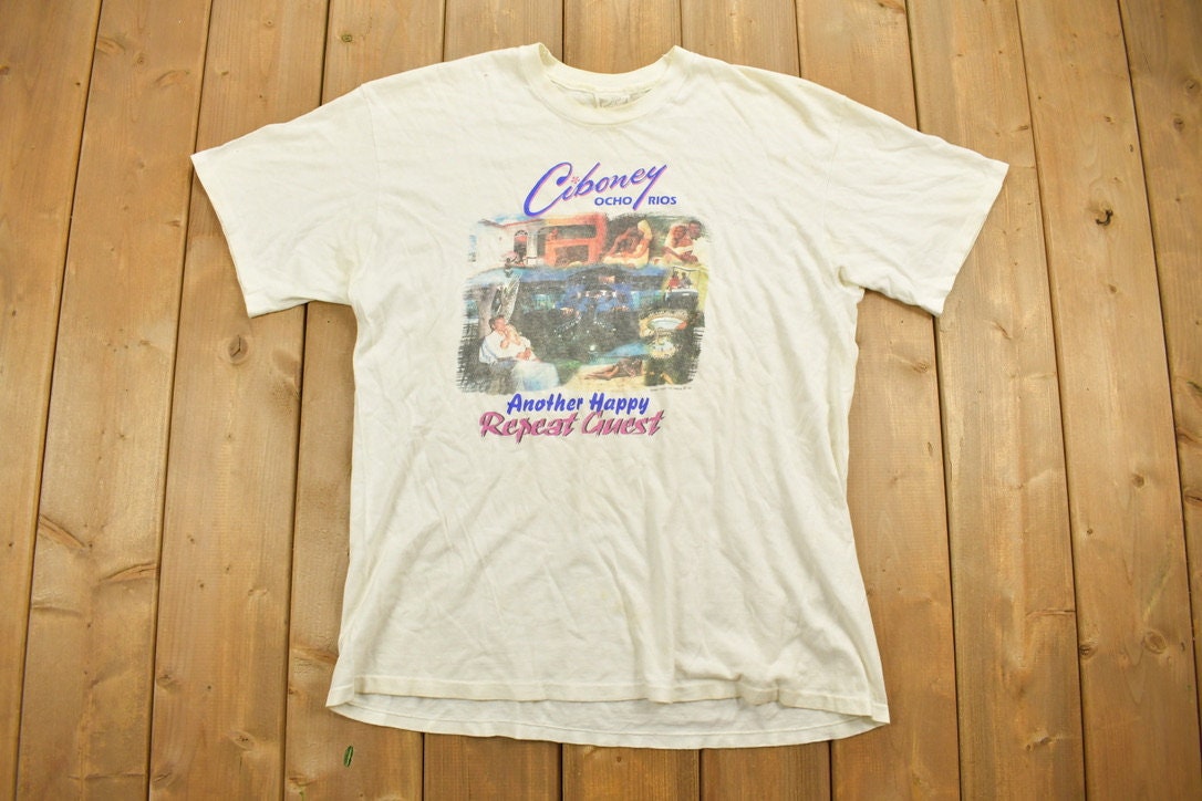 Vintage 1990s Ciboney Ocho Rios Graphic T-Shirt