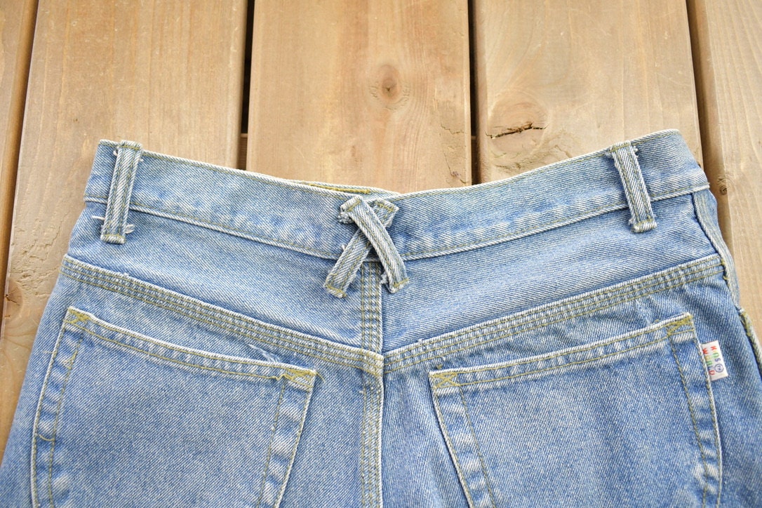 Vintage 1990s 'Kids World' Jeans Size 29x26