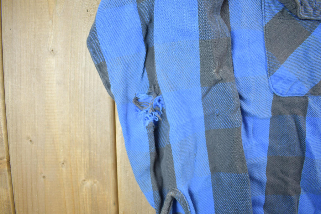 Vintage 1990s Blue Plaid Button Up Flannel Shirt