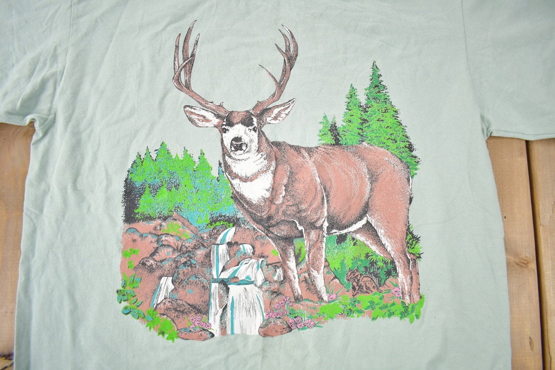 Vintage 1990s Buck Themed Nature Graphic T-Shirt Made In USA Size L