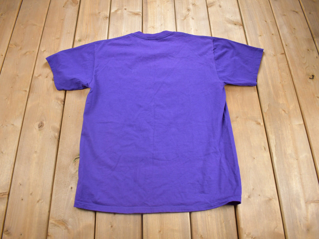 Vintage 1990s Mirage Las Vegas Souvenir T Shirt / Streetwear / Made In USA / Vacation Tee / Travel T Shirt