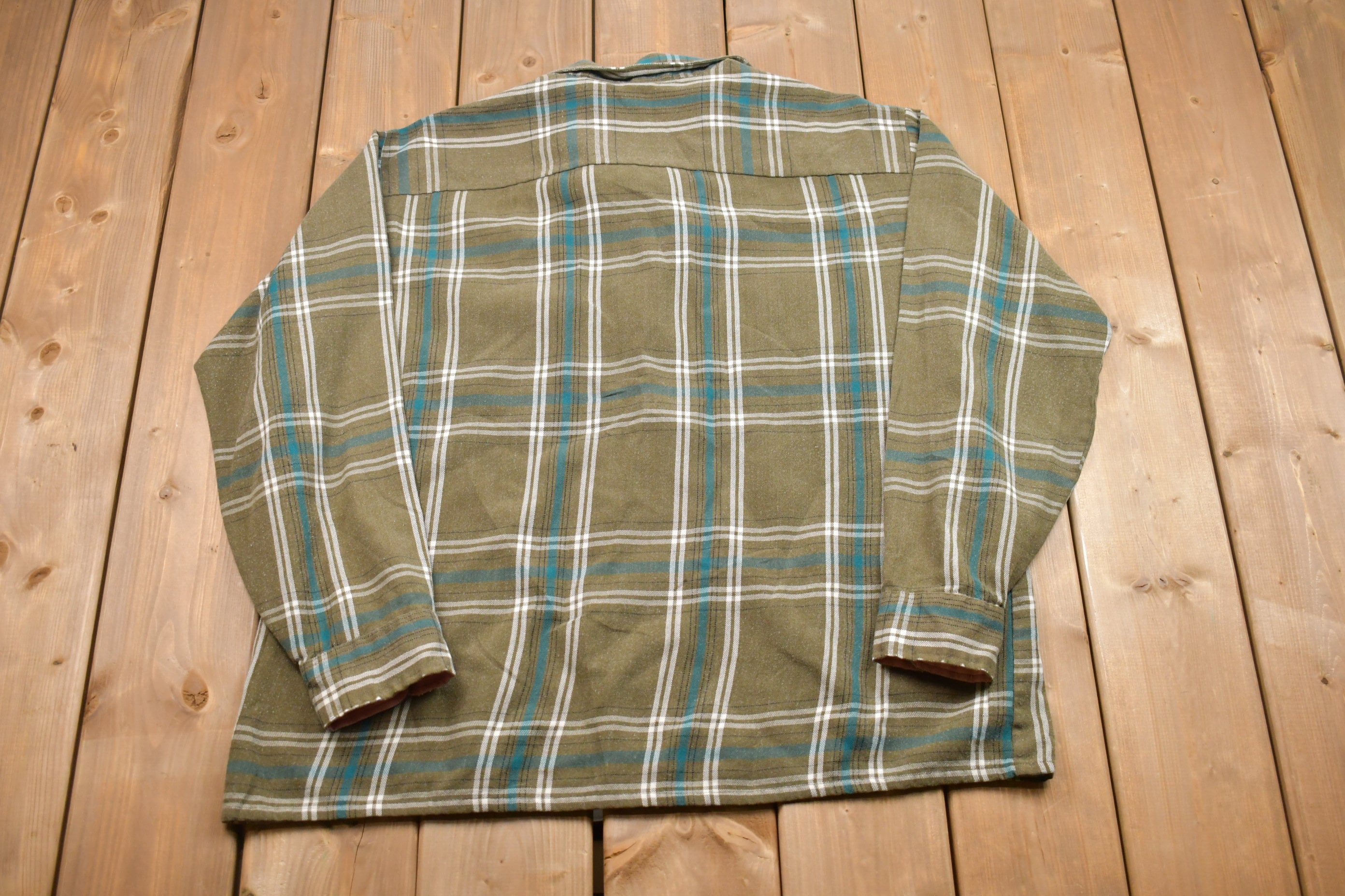 Vintage 1990s Van Heusen Lined Plaid Button Up Shirt