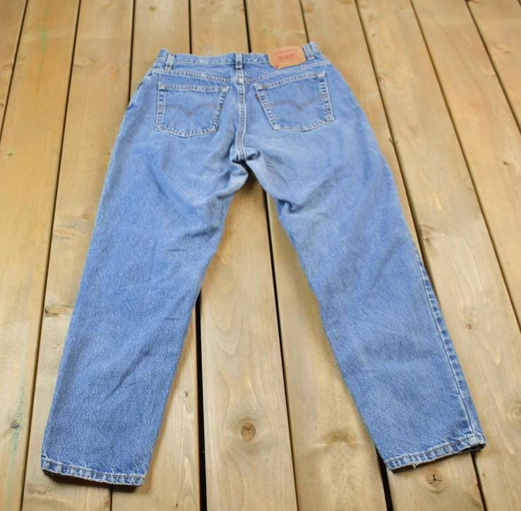 Vintage 1990s Levi's 550 Red Tab Jeans Size 14