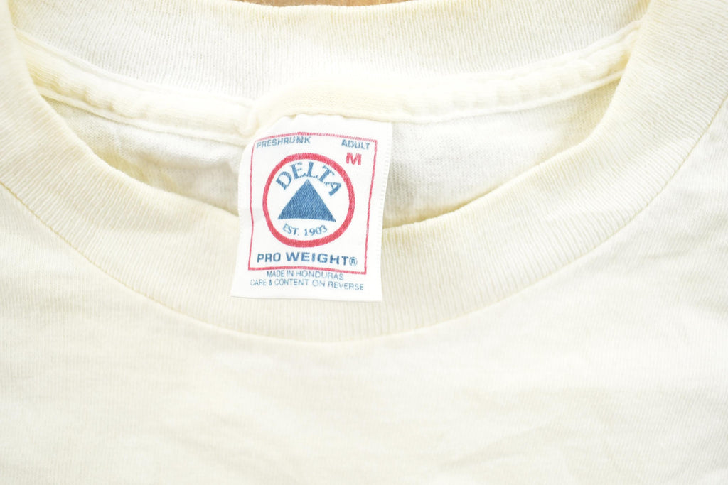 Vintage 1990s Island Hoppin royal Majesty School Bus Souvenir T-Shirt