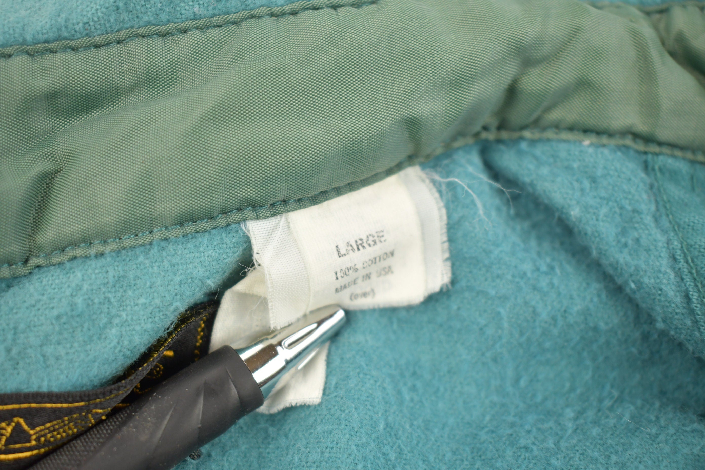 Vintage 1990s Eddie Bauer Blank Turquoise Button Up Shirt