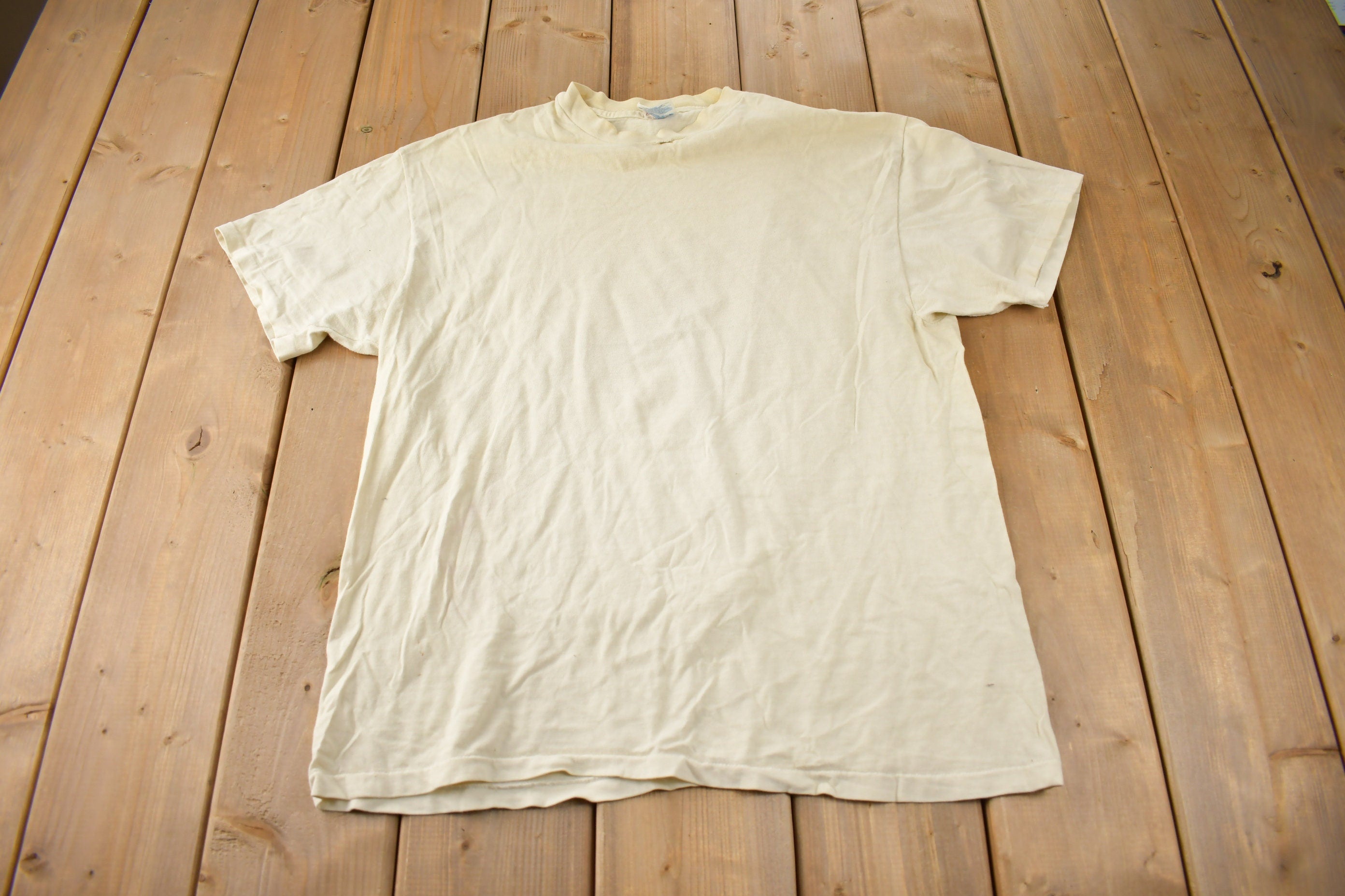Vintage 1990s Body & Mind Health And Fitness Single Stitch Graphic T Shirt Made In USA