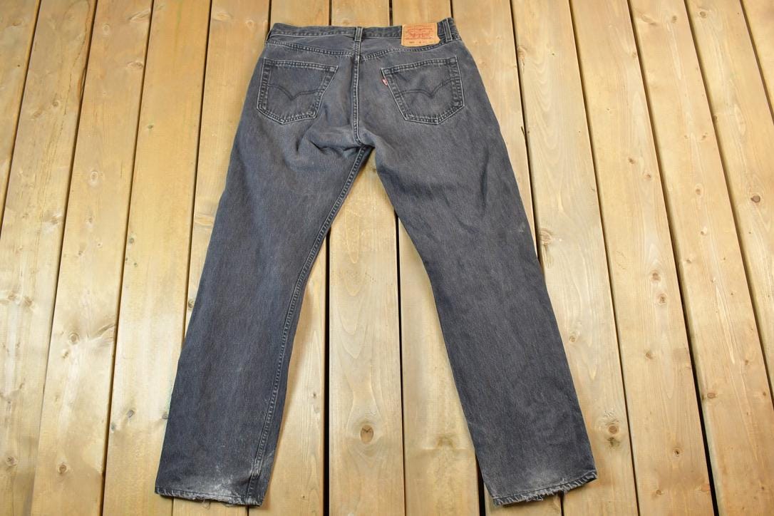 Vintage 1990s Levi Strauss Red Tab 501 Denim Jeans Size 34 x 32
