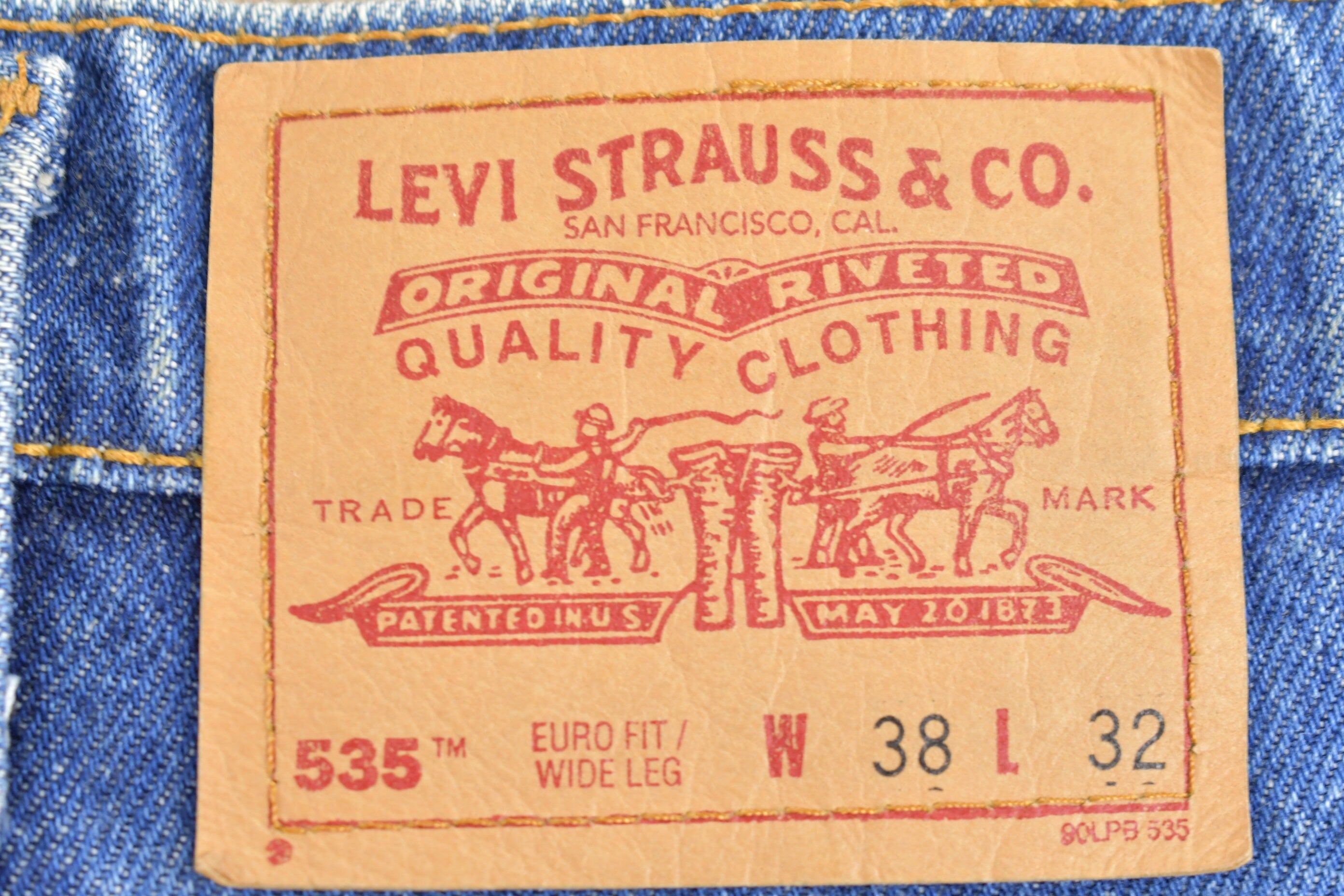 Vintage 1990s Levi's 535 Euro Fit Wide Leg Denim Jeans Size 38 x 33