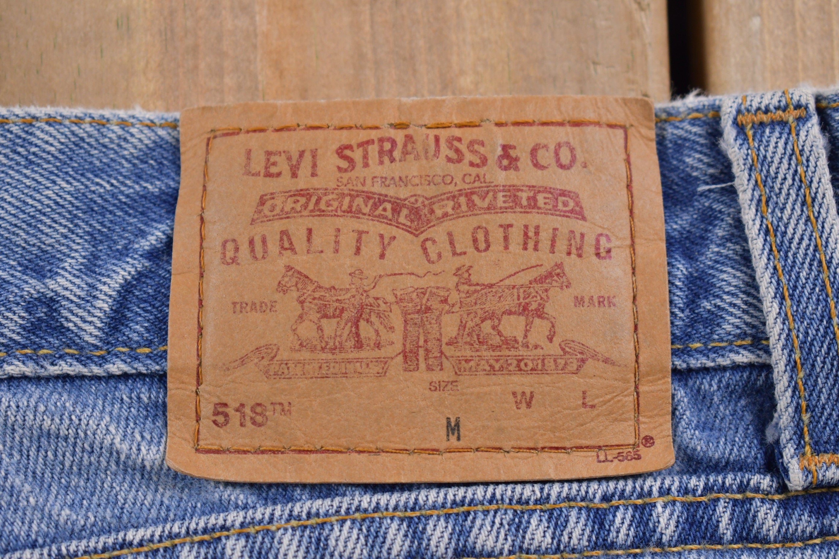 Vintage 1990s Levi's 518 Red Tab Jeans Size 30 x 30