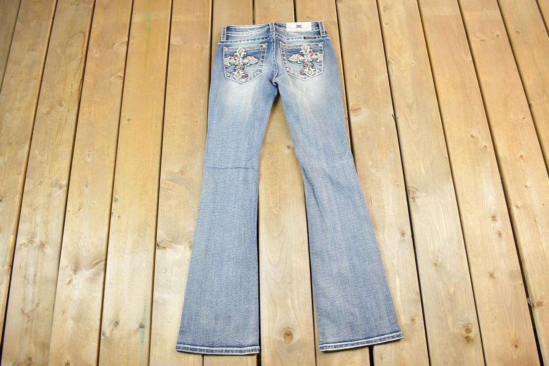 Vintage Y2K Miss Me Bedazzled Low Rise Jeans Size 26x31