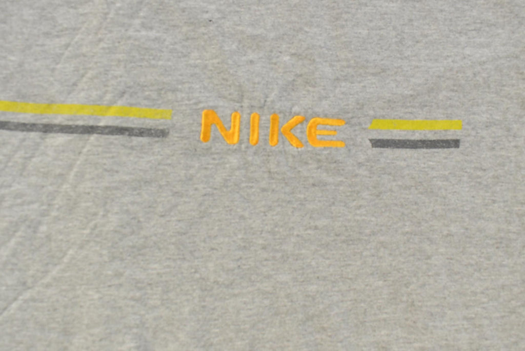 Vintage Y2K Nike Swoosh T-Shirt Men's Large / Swoosh Logo / 2000s Graphic Tee
