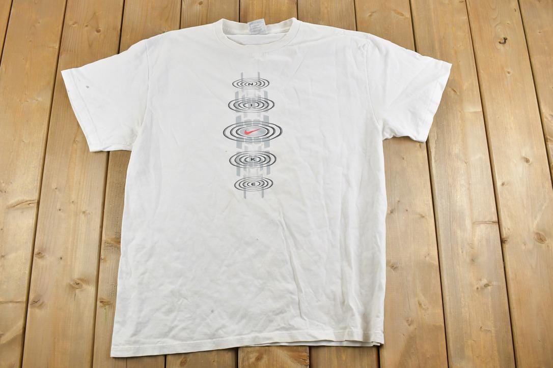Vintage 1990s Nike Swoosh Logo Graphic T-Shirt