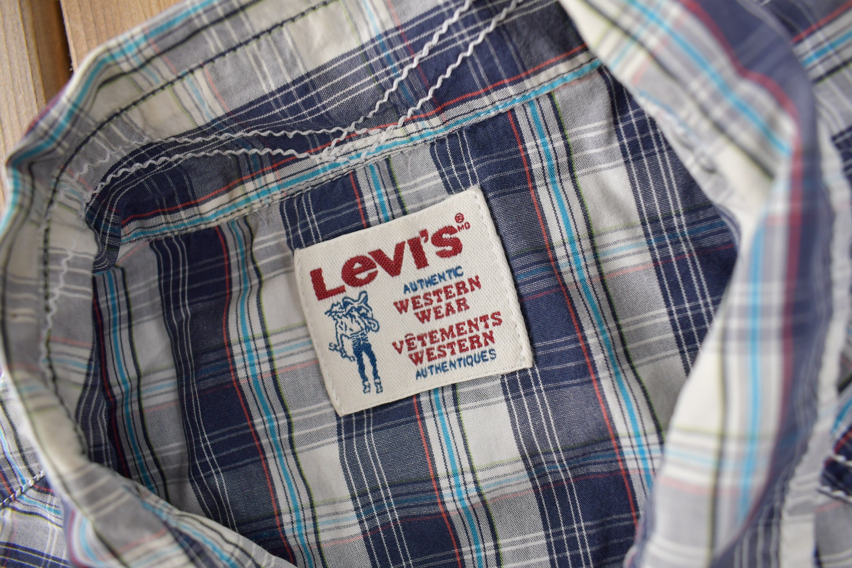Vintage 1990s Levi's Western Wear Pearl Snap Plaid Short Sleeve Button Up Shirt Size M