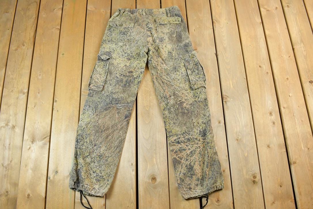 Vintage 1990s Mossy Oak Army Camouflage Cargo Pants Size 30 x 29 / Streetwear / Army Pants / Military Pants / Vintage Cargos