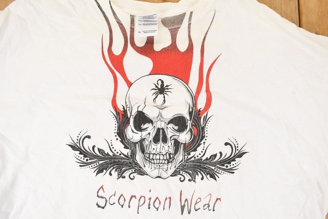 Vintage 1990s Scorpion Wear Spider Skull Souvenir Rock T-Shirt Men's L