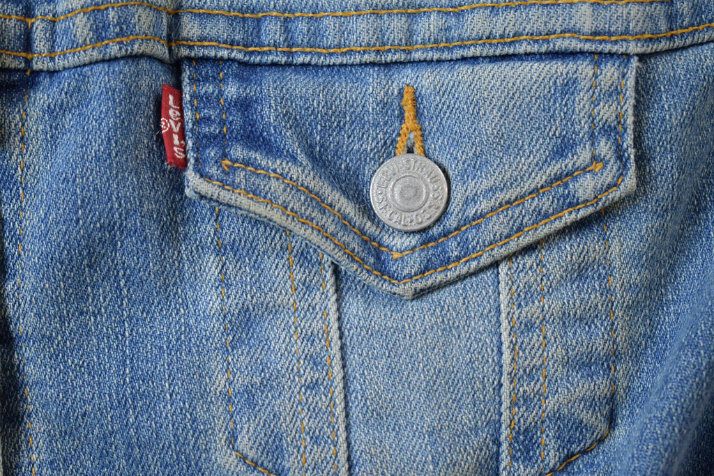 Vintage 1990s Levis Denim Jacket Faux Fur Collar Made In USA