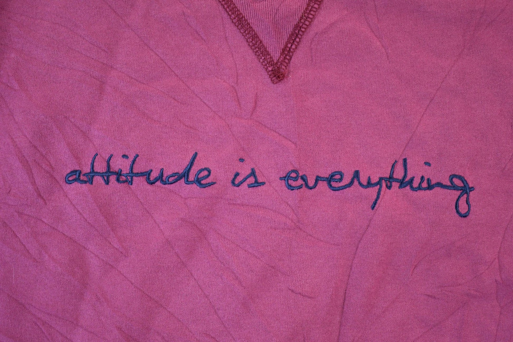 Vintage 1990s Attitude Is Everything Embroidered Souvenir Crewneck Sweatshirt / 90s Crewneck / Souvenir Sweater / Streetwear / Travel