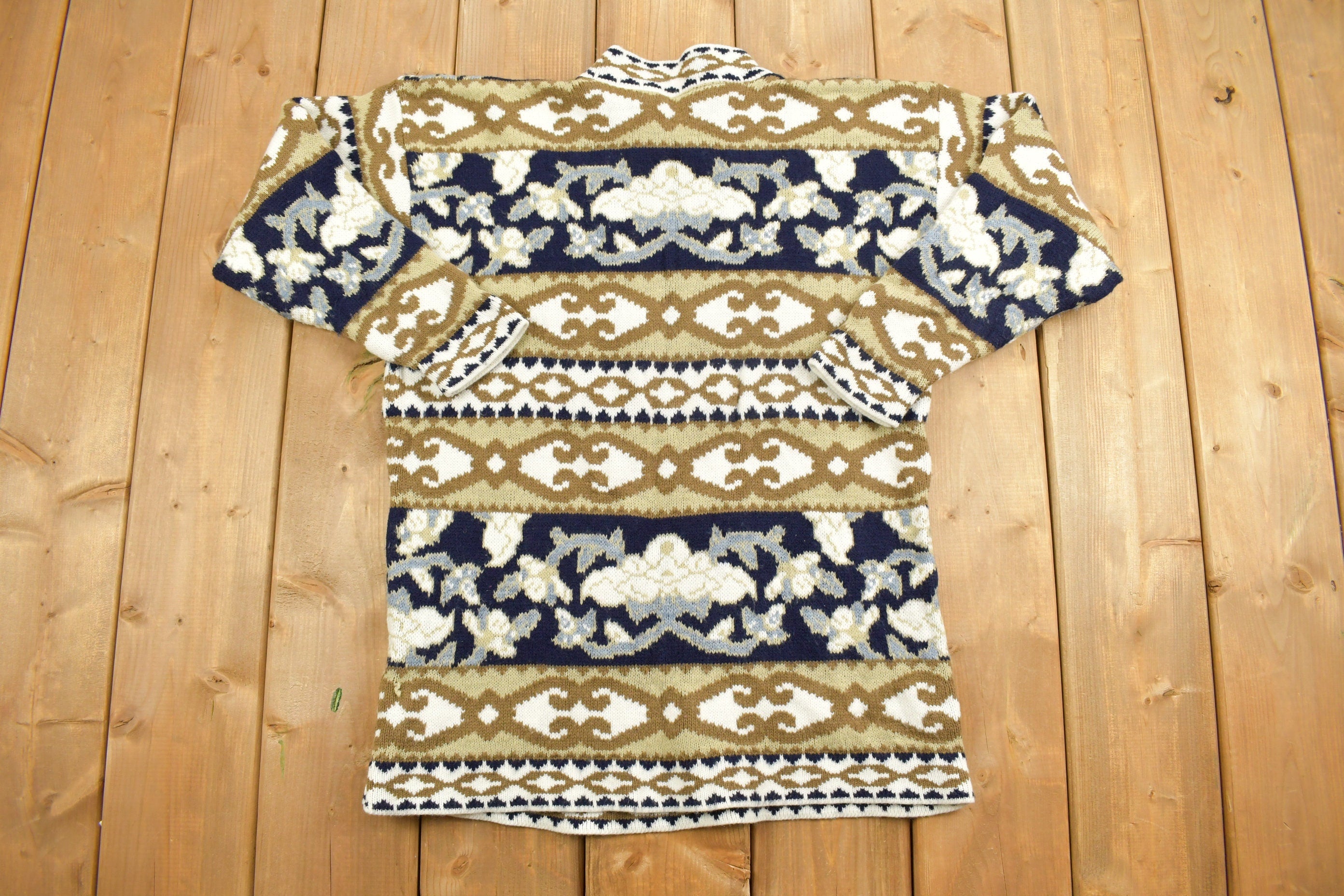 Vintage 1990s Knitted Gold Link Pattern Crewneck Sweater