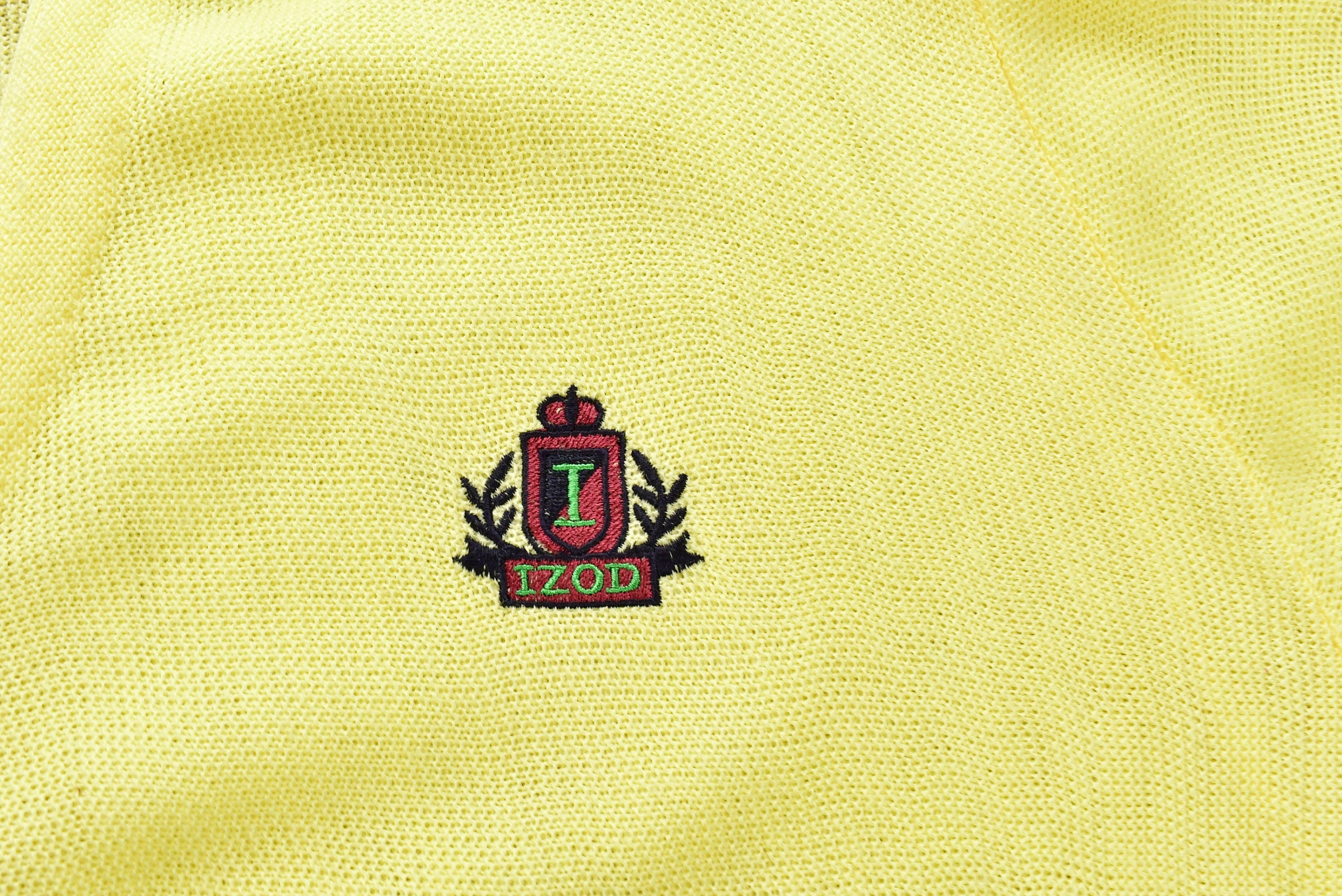 Vintage 1980s IZOD Knitted Cardigan Sweater