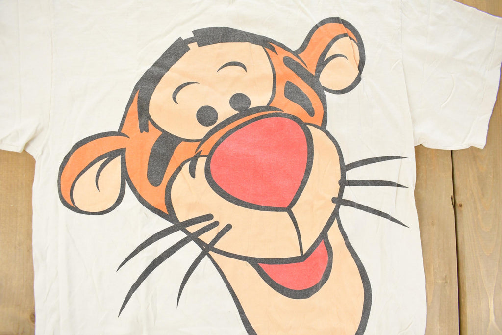 Vintage 1990s Winnie the Pooh Tigger Graphic T-Shirt Men's XL