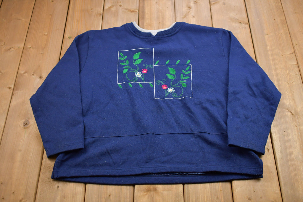 Vintage 1990s Ladies Club Floral Embroidered Crewneck Sweatshirt