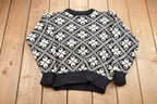 Vintage 1990s Eskimo All Over Print Knitted Sweater